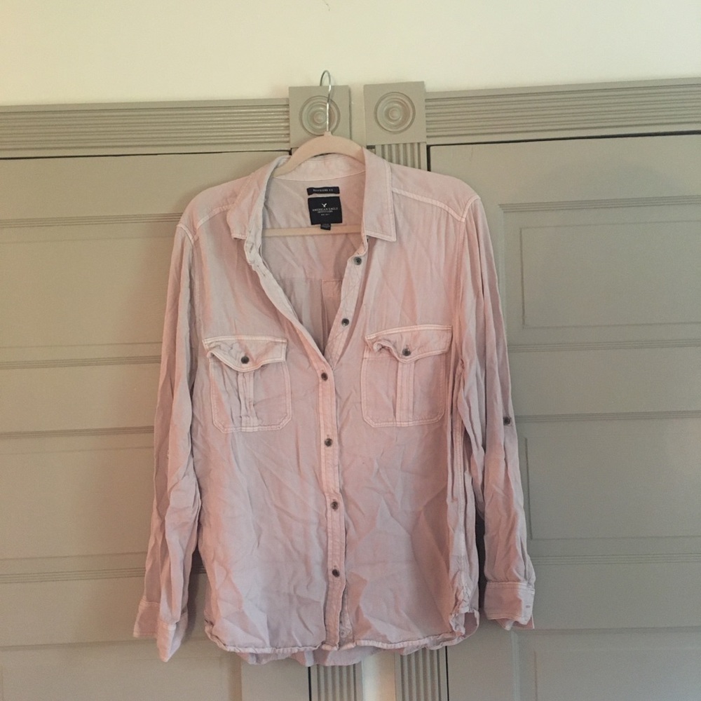 American Eagle blush button down shirt.